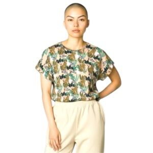 Pepaloves Anthtopologie Floral Cheetah Knit Shirt S Tropical Short Sleeves Top